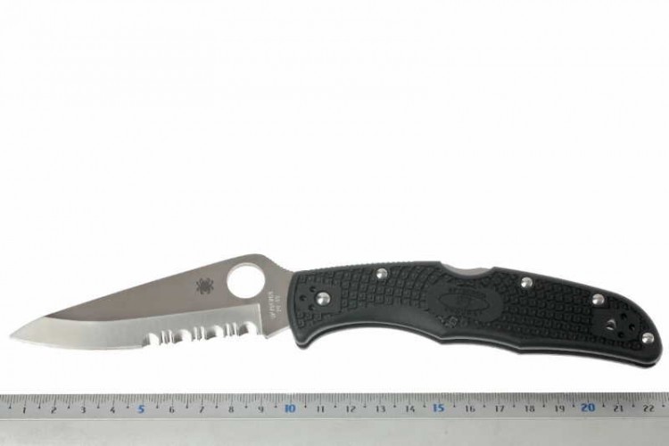 Нож Spyderco Endura 4 1/2 Serrated Black 10PSBK