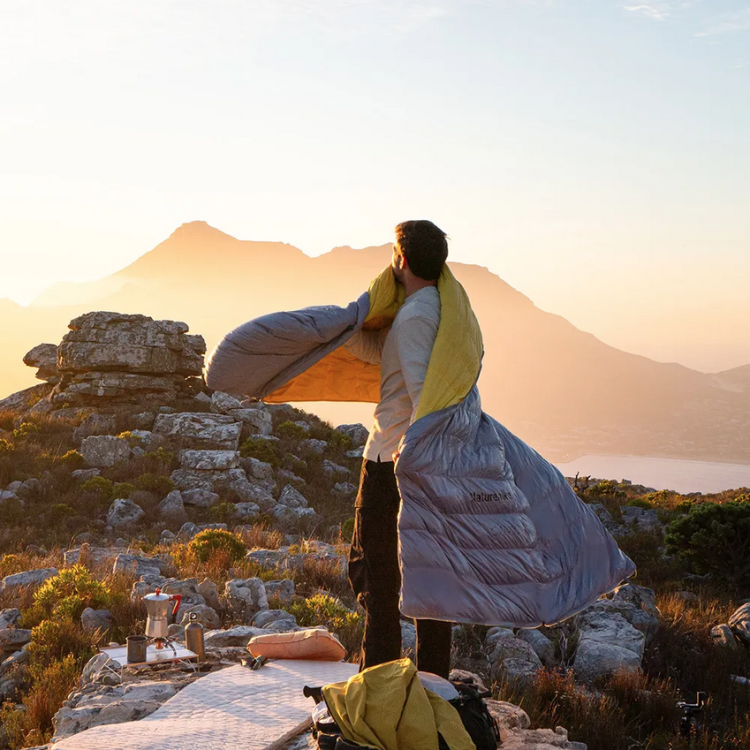 Naturehike NH22YD002 CW1000 из утиного пуха серый (размер M/L) Naturehike NH22YD002 CW1000 из утиного пуха серый (размер M/L)