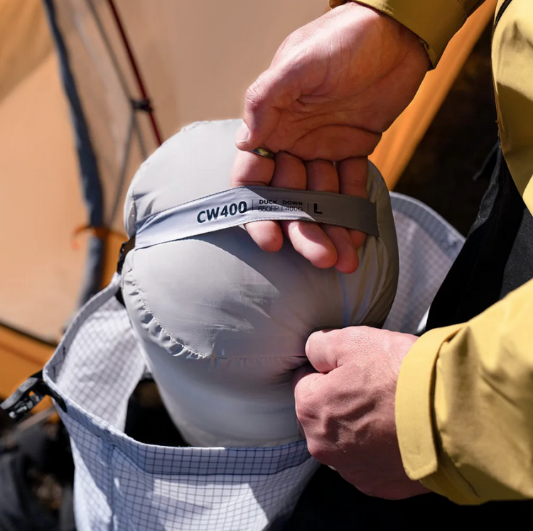 Naturehike NH22YD002 CW1000 из утиного пуха серый (размер M/L) Naturehike NH22YD002 CW1000 из утиного пуха серый (размер M/L)