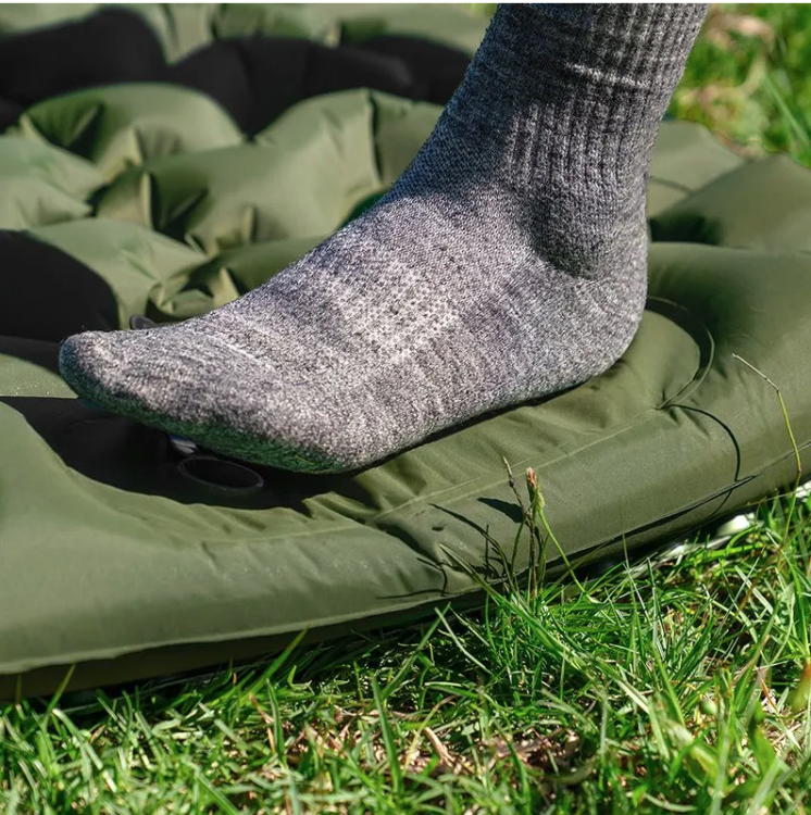 Naturehike CNK2550WS019 FC01 одноместный с подушкой, с ножным насосом, зеленый