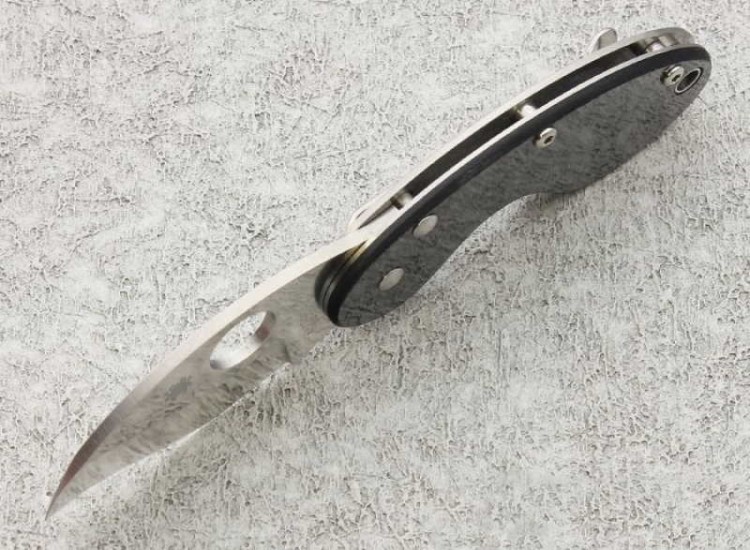 Нож Spyderco Cricket Nishijin Glass Fiber Inlay 29GFP