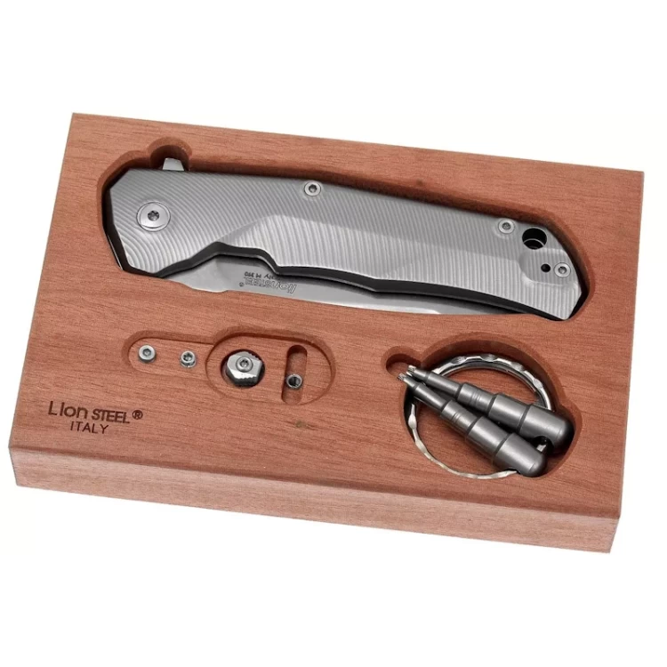 Нож Lion Steel Three Rapid Exchange TRE BL Нож Lion Steel Three Rapid Exchange TRE BL