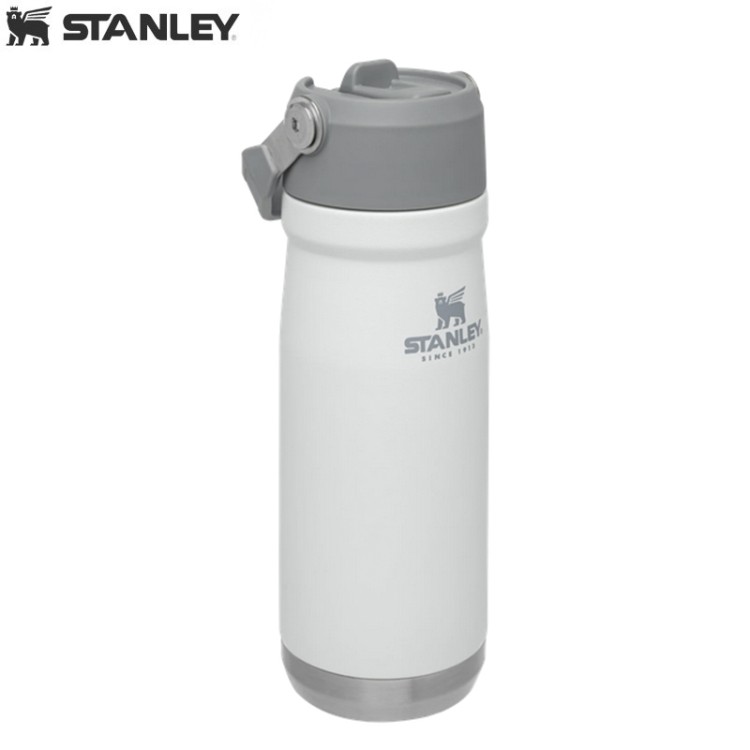 Термобутылка Stanley Classic Flip Straw 0,65L Белая