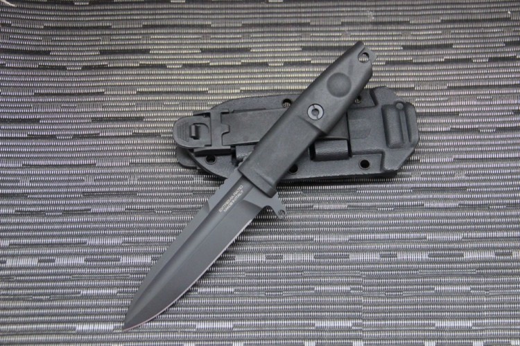 Нож Extrema Ratio Defender 2 Black Blade